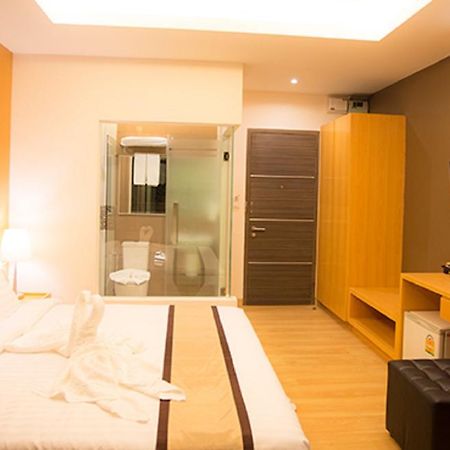 Baitong Hotel Tachileik Zewnętrze zdjęcie